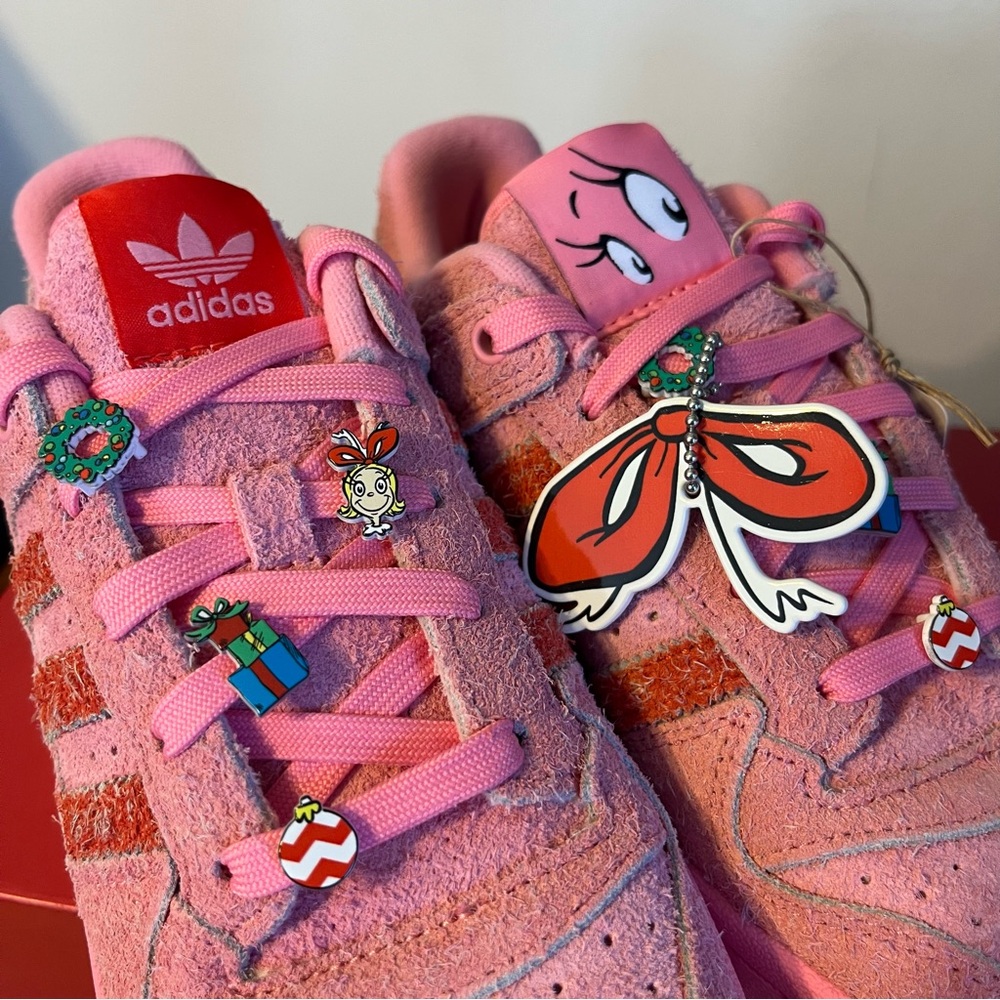 Adidas Women’s Forum Low Cindy Lou Who Shoes - Picture 3 of 9